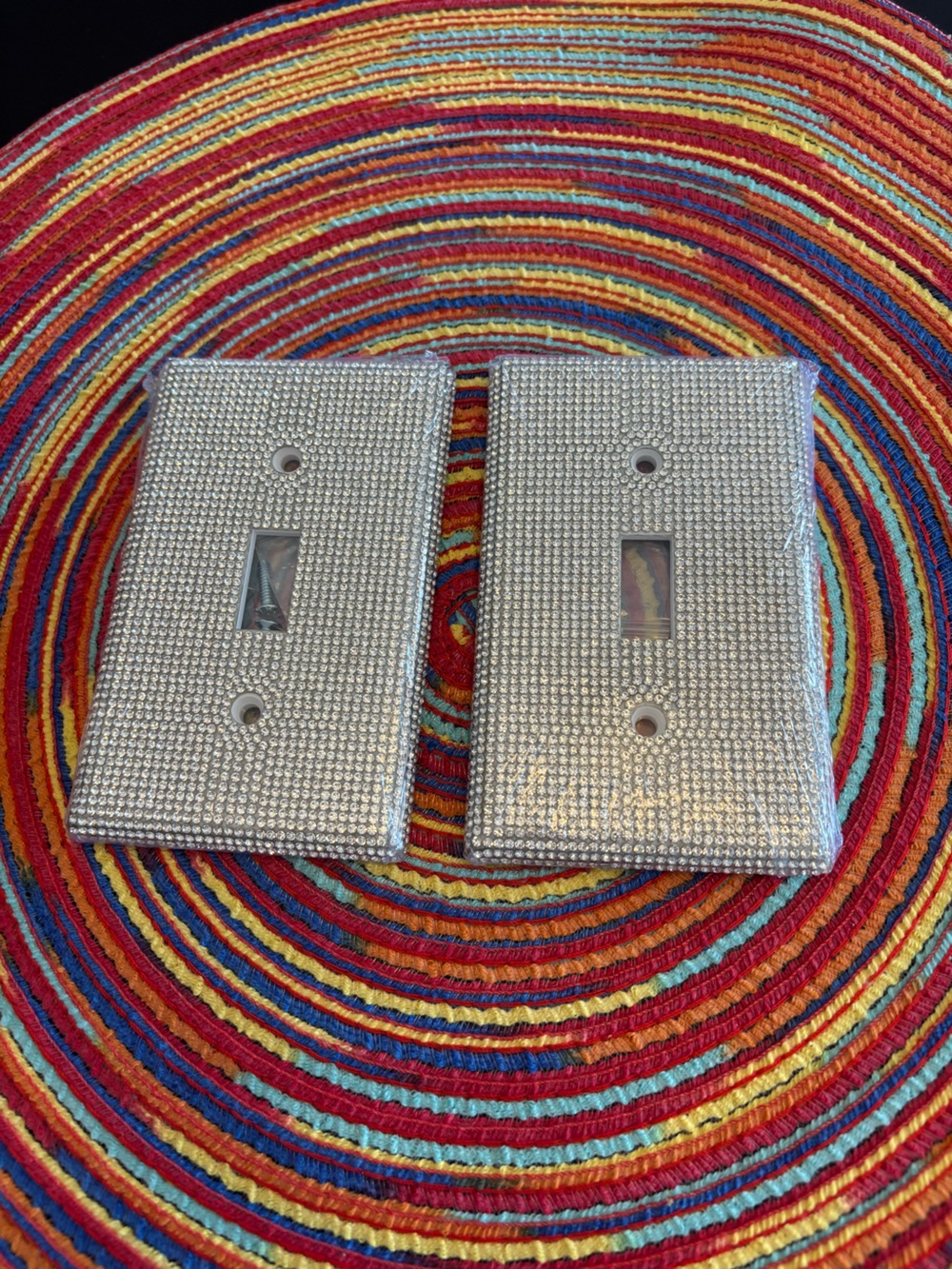 2 BLING “ RHINESTONES “ WALL COVER PLATES
SINGLE TOGGLE   SCREWS INCLUDED